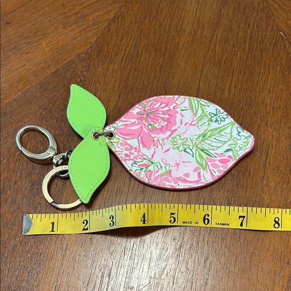 Lilly Pulitzer Pink and Green Lemon Key Holder - Picture 1 of 4